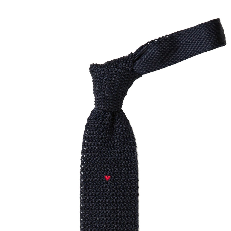 Ties | Petronius Exclusively For Michael Jondral: Petronius Knit Tie "Cuore" Made Of Pu