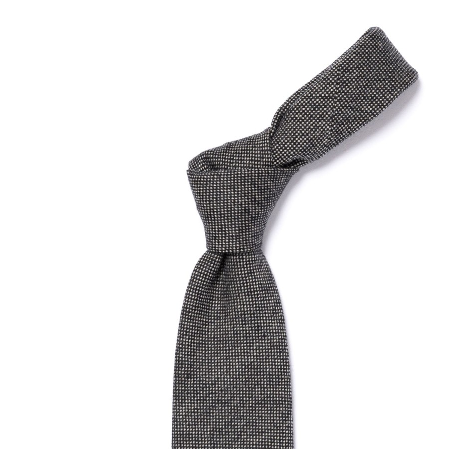 Ties | Cesare Attolini Ca Archivio Storico: Tie "Capocchia Di Spillo" In Pure Wool - Handroll